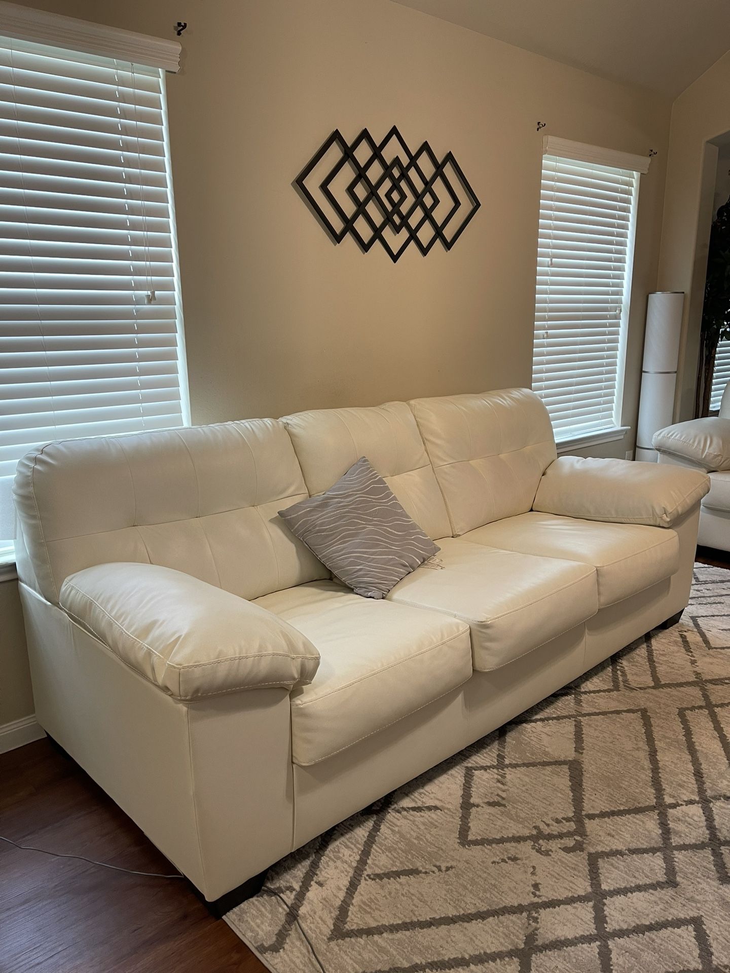 White Ashely Leather Sofa And Loveseat Set 