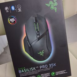 ⭐ Brand New! UnOpened Box!!⭐  RAZER  Basilisk V3 Pro Wireless 35K Gaming Mouse