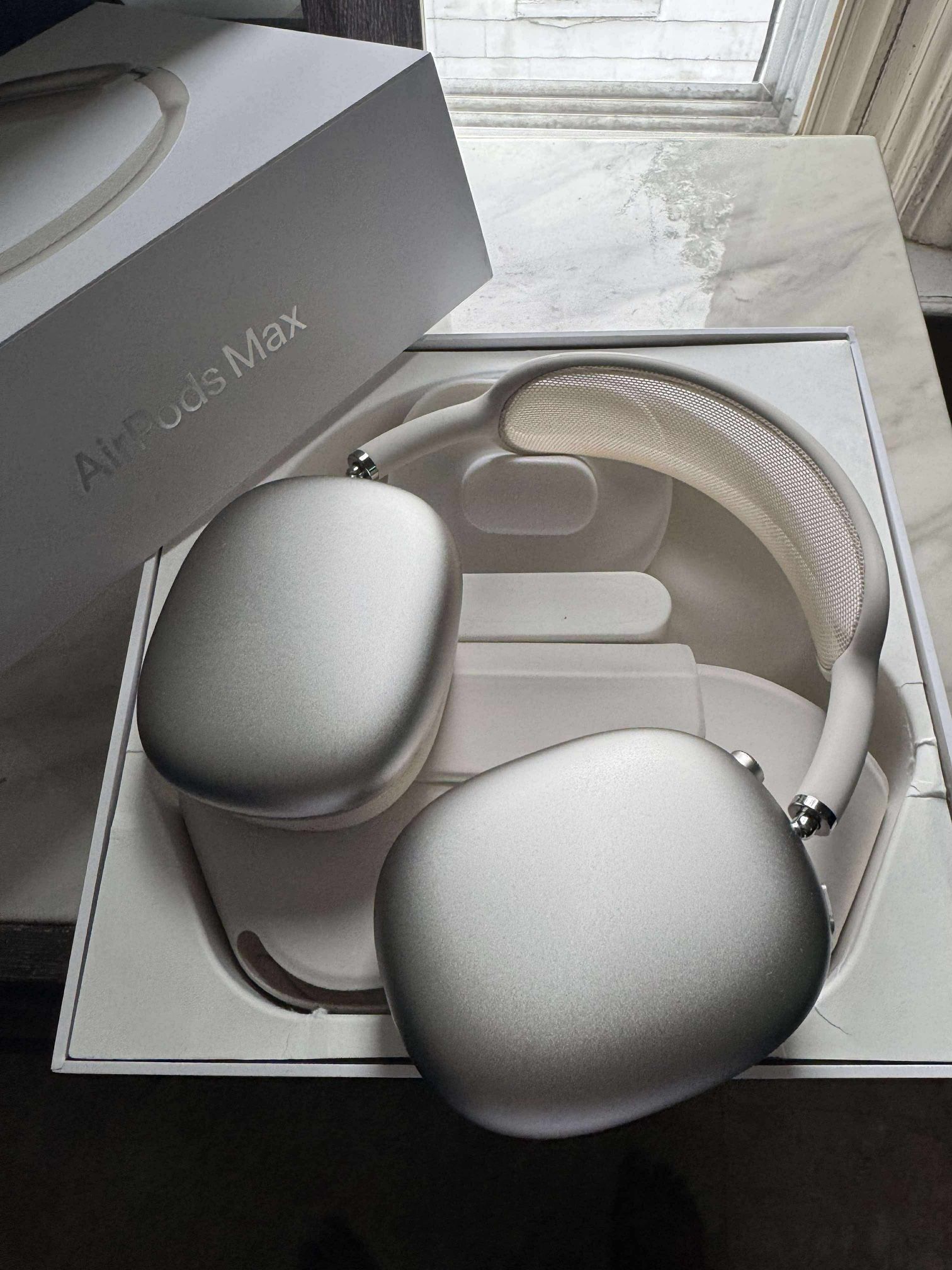 AirPod Pro Max - Starlight