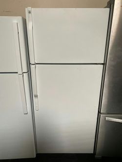 GE Top Mount Refrigerator White
