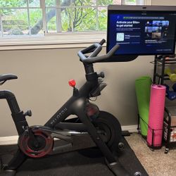 Peleton Bike+, only 32 Rides!