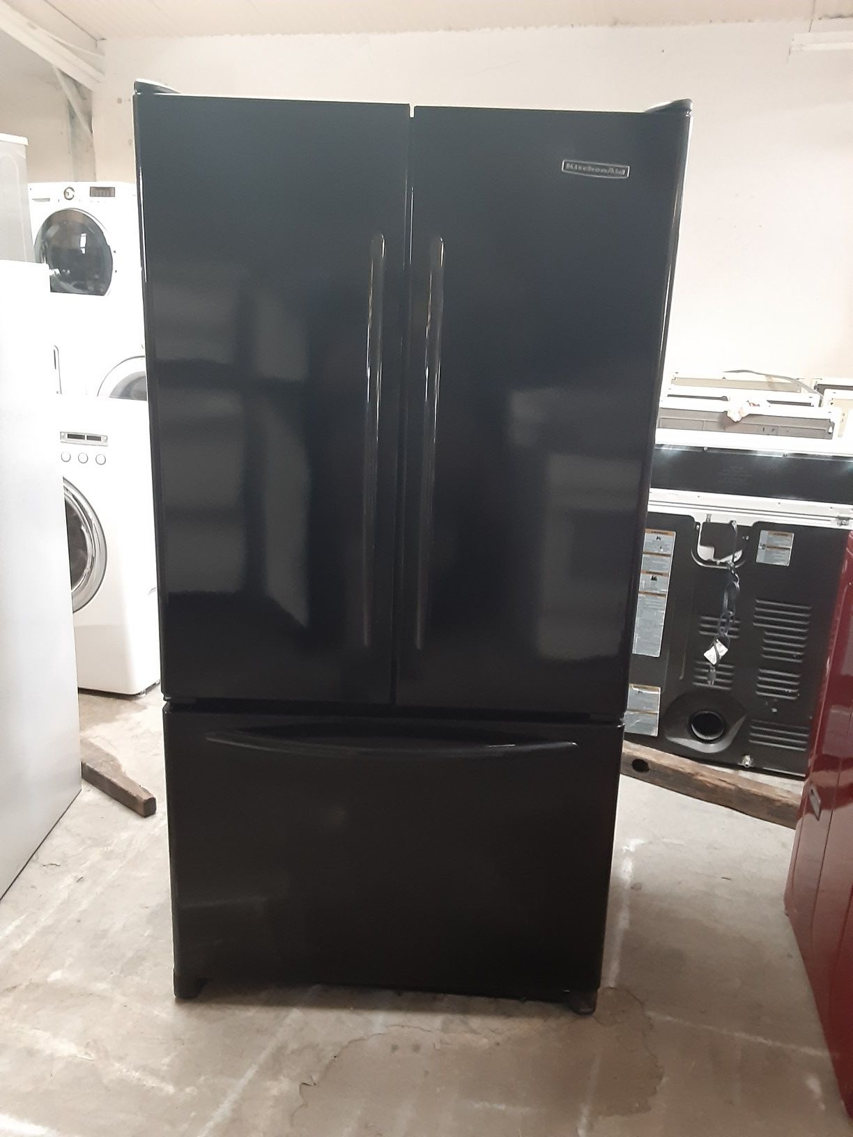 Refrigerator kitchen Aid good condition water and ice maker inside 3 months warranty delivery and install