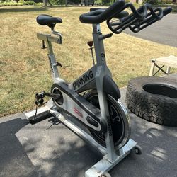 StarTrac Spinning Bike 