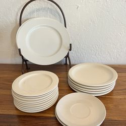 Timeless White Tableware Set – Mixed Sizes and Elegant Design