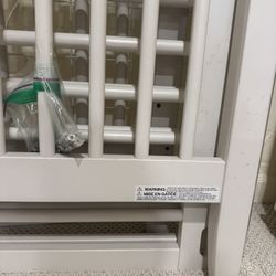 Pottery Barn  Emerson Cloud White Crib