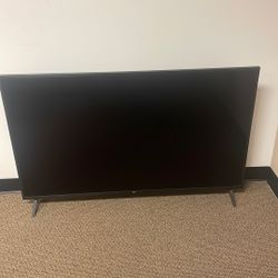 LG TV  For sale 