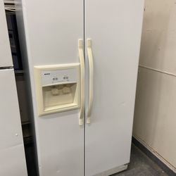 KENMORE SIDE BY SIDE REFRIGERATOR 