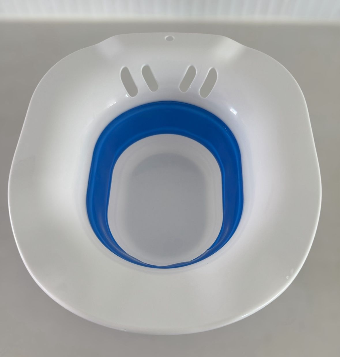 Fivona Unisex Sitz Bath Seat for Soak - Hemorrhoid, Fissure, Postpartum Care. 