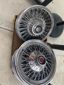 15” Wire Hub caps
