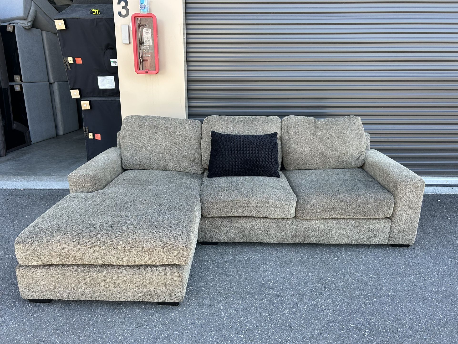 Sectional Couch 