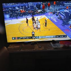 55" TV Vizio