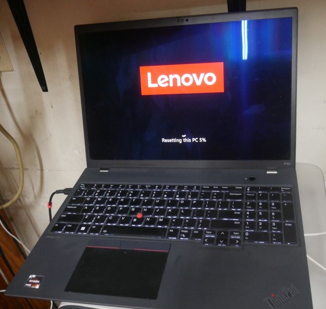 LENOVO LAPTOP THINKPAD P16S GEN2 WITH CHARGER 885635-1