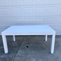 Glossy White Dining Table 