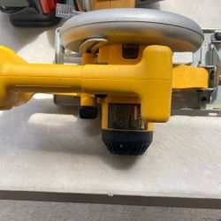 Dewalt DW939 Circular Saw (AR)
