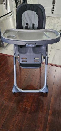 High chair/booster seat