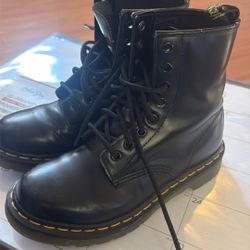 Women’s Doc Martians