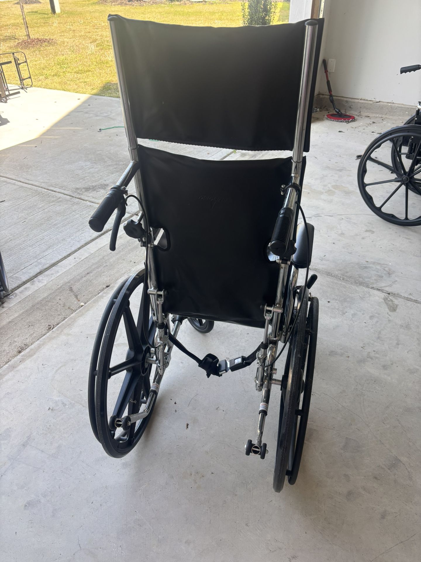 MedLine wheelchair