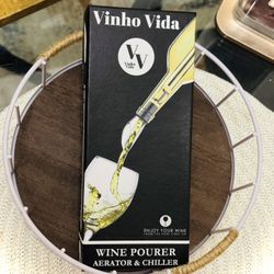 Wine Pourer, Aerator & Chiller!!