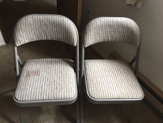 Steel chair with cushion