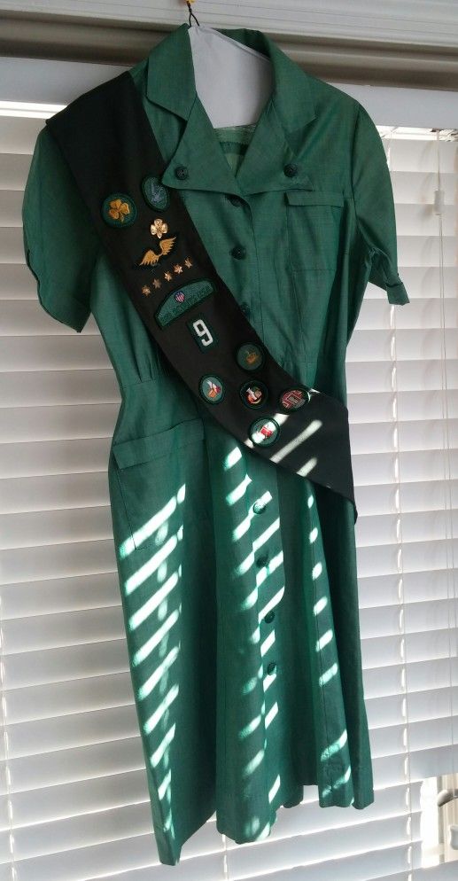 Vintage Official Girl Scout Uniform W/Accessories