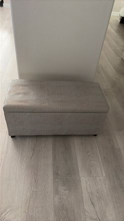 Storage Ottoman Bench with Croc Texture