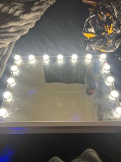 Vanity mirror