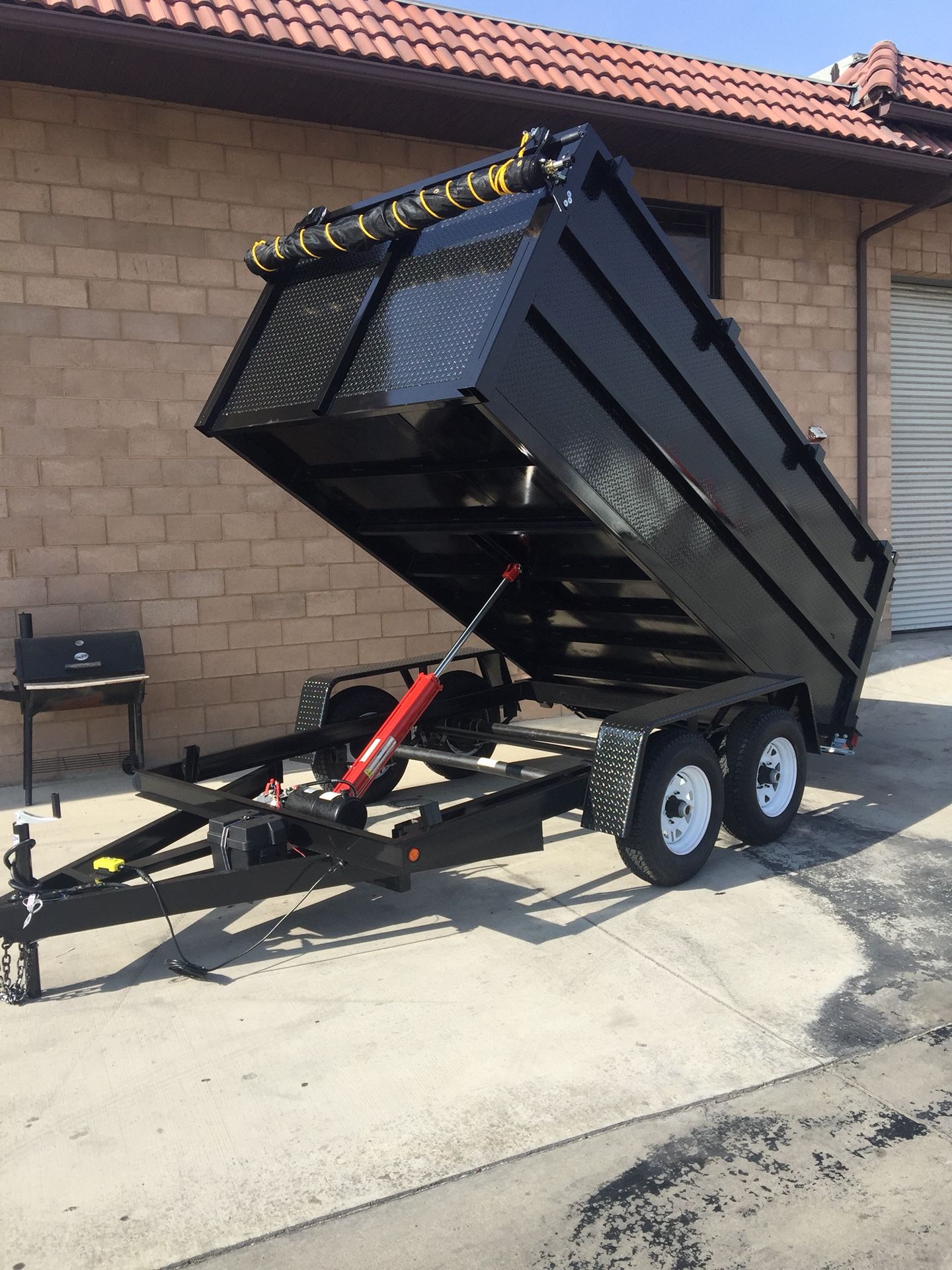 Brand new 8x12x4 HD dump trailer