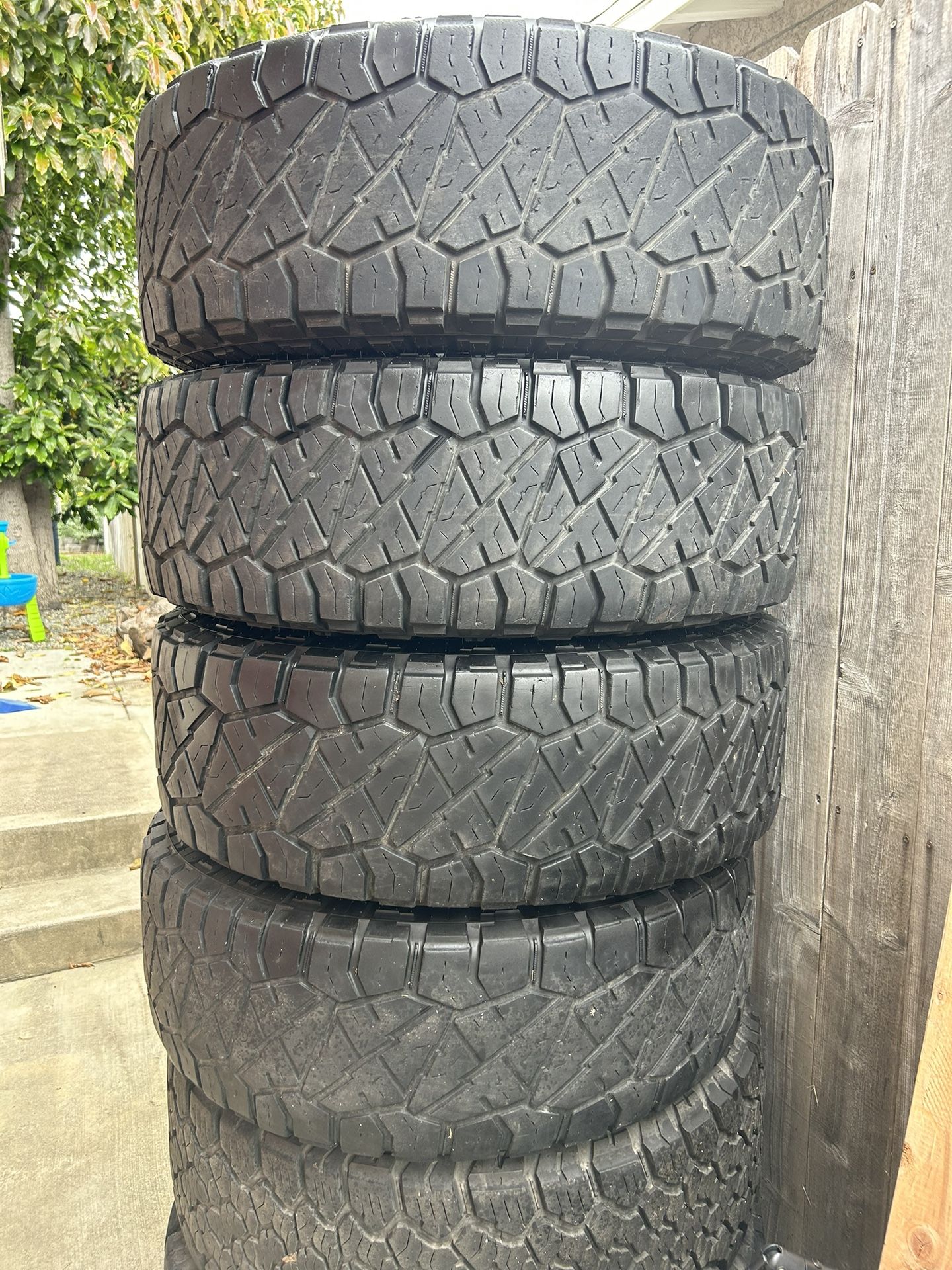 Nitto Ridge Grappler 285 /75r16 for Sale in Westminster, CA OfferUp
