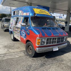 Ice Cream Truck “ van “ With Everything On It All Merchandise $6800