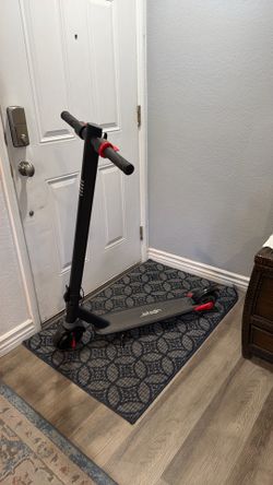 Jetson Element scooter