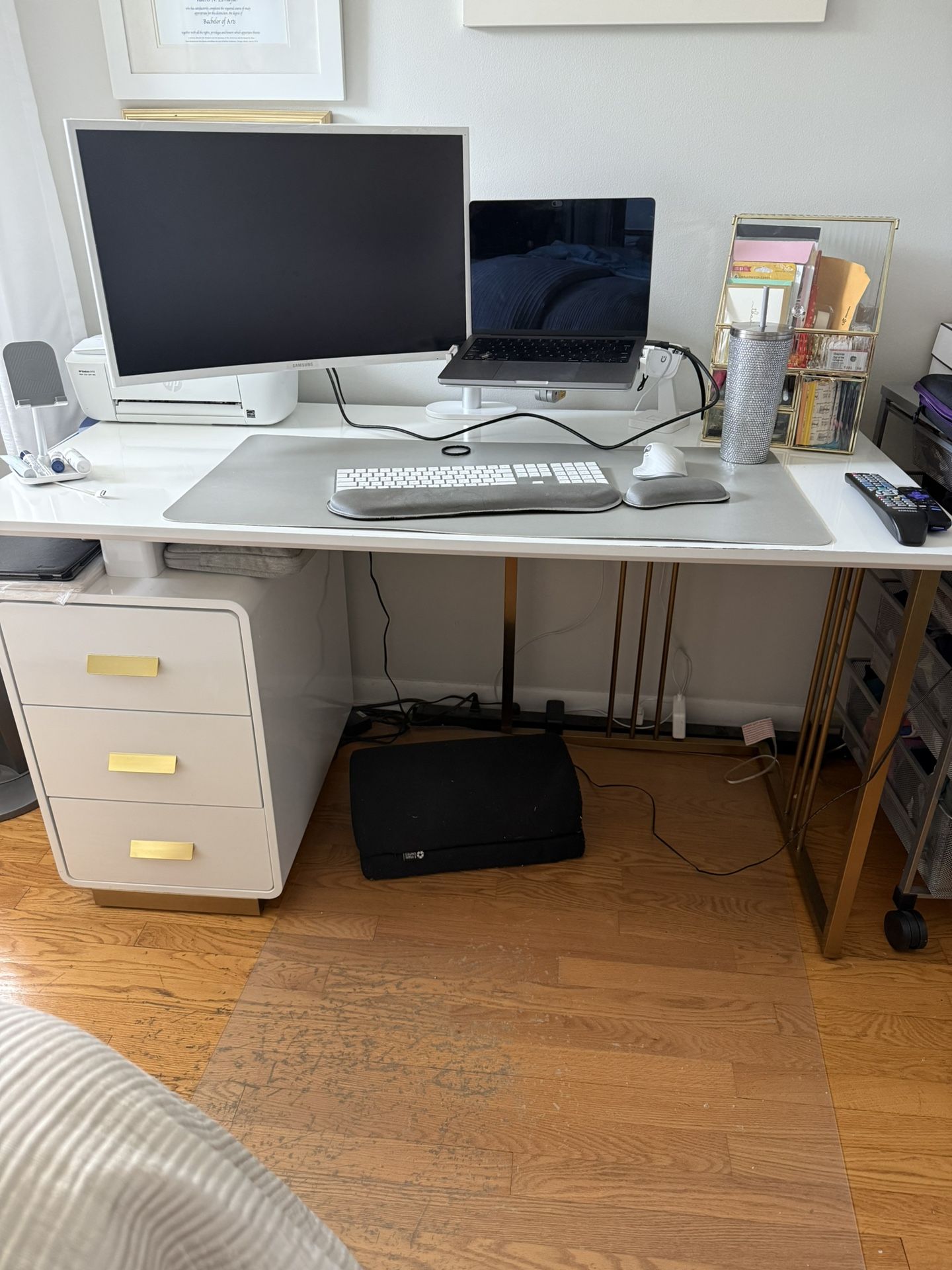 Gently Used Desk + Chair + Monitor screen 