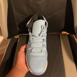 Jordan 11 Retro Pantone