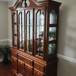 Cherry Traditional Style 58" Buffet w. Lighted Display China Cabinet