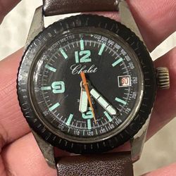 VTG Chalet Swiss Hand-Winding Mechanical Watch Rotating Glow In The Dark