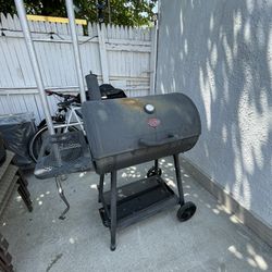 Char Griller Charcoal Grill Used 
