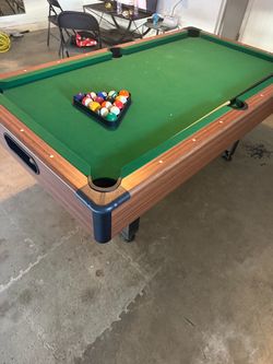Mizerak pool table