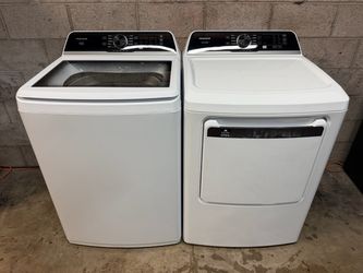 BRAND NEW FRIGIDAIRE WASHER AND ELECTRIC DRYER SET