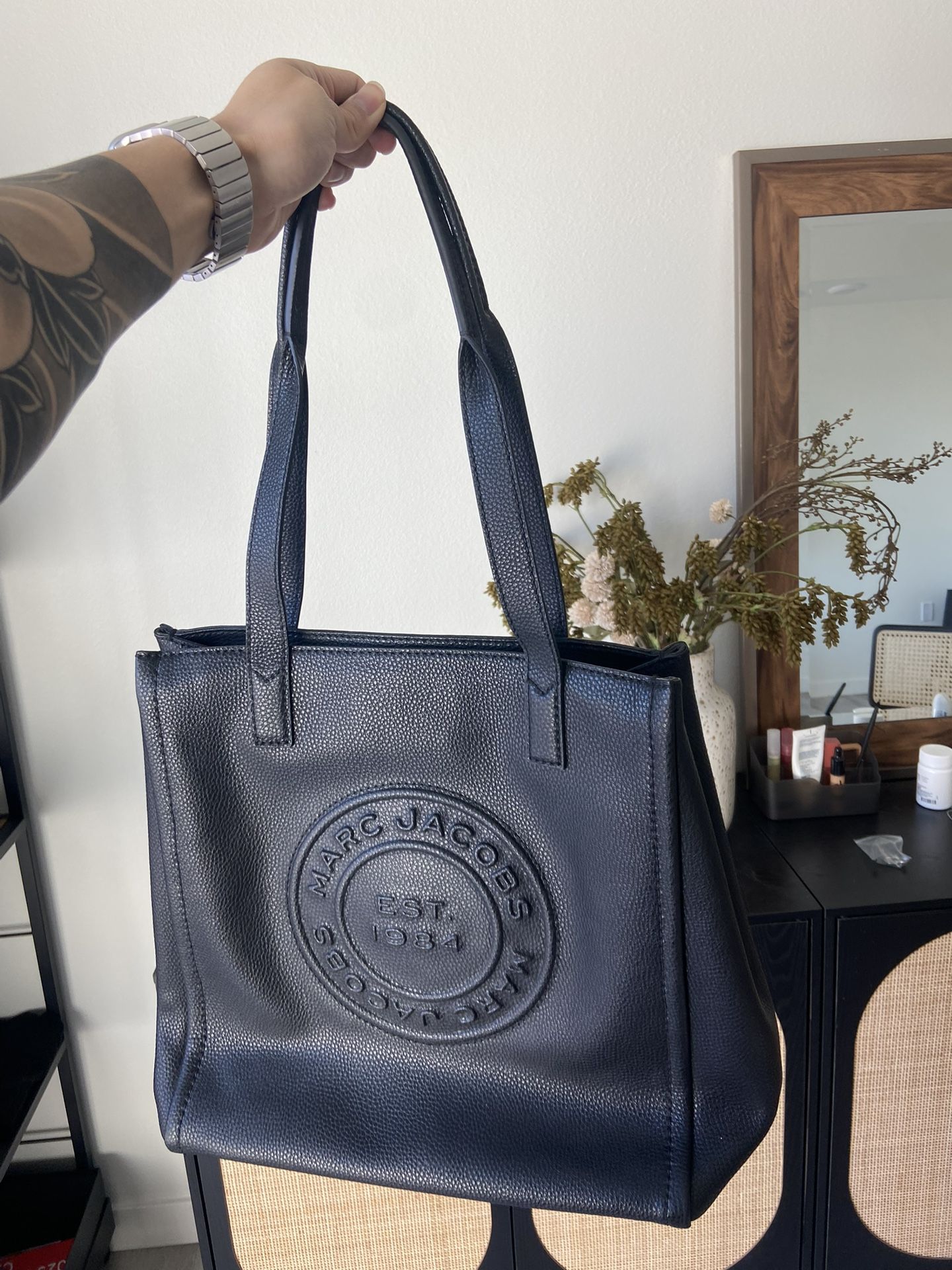 Marc Jacobs Black Leather tote bag