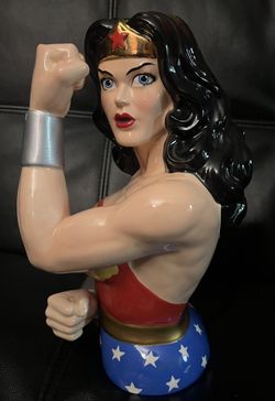 Wonder Woman DC  2004 Ceramic Cookie Jar Bust Vandor Limited Edition #2651/3600