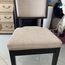 Free,Chair 🪑 good condition