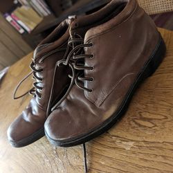 High Sierra Worn Broken In Size 9 Tracker 90111-2115 Leather Upper Balanced Man-made Boots