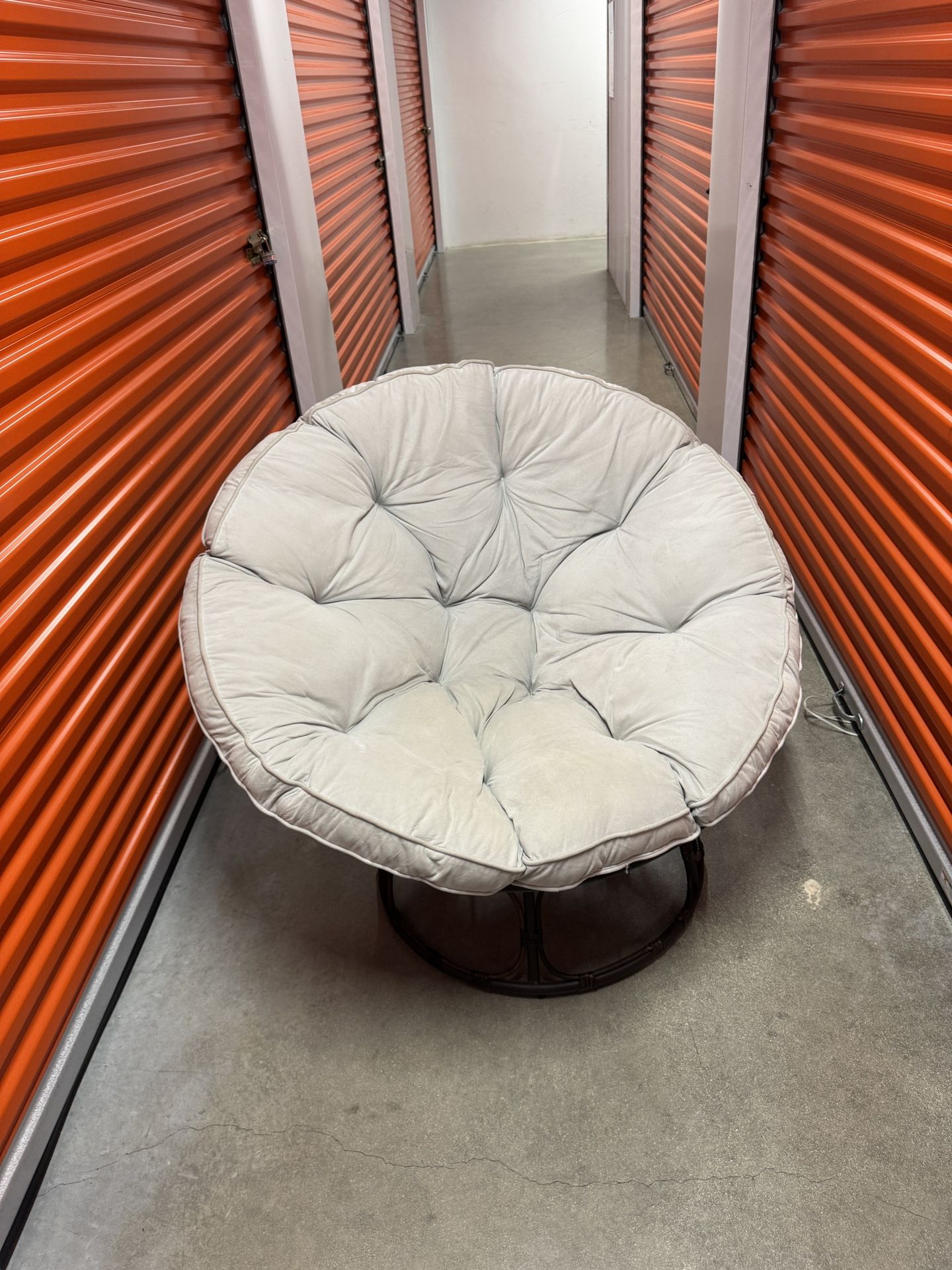 Cozy Papasan Chair with Cushion