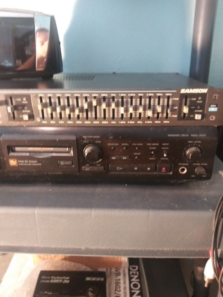 SAMSON Vintage Grapic Equalizer E30 Classic 2/3 Octave Design 2 channel