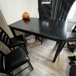 Black Wood Table And Chairs