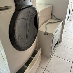 Washer And Dryer Set