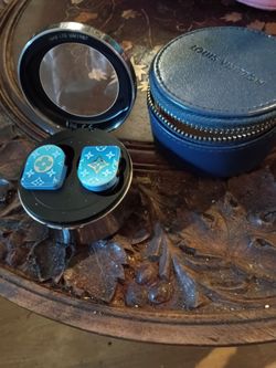 Louis Vuitton ear button