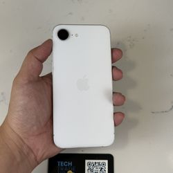 iPhone 16e 128Gb Cricket
