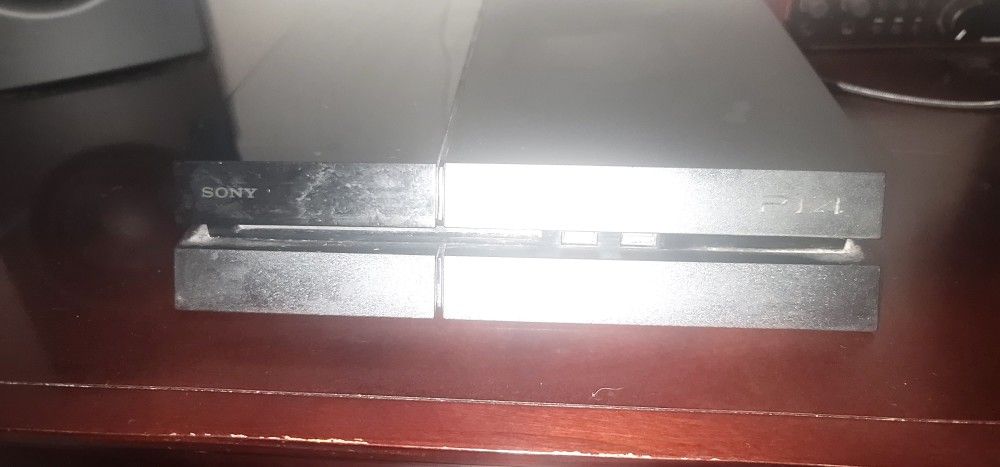 Playstation 4 (1.7TB)