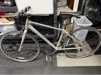 Giant Hybrid Escape S1 Bike