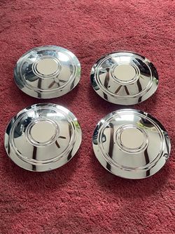Chevrolet Set of 4 Chrome Hubcaps Wheel Covers